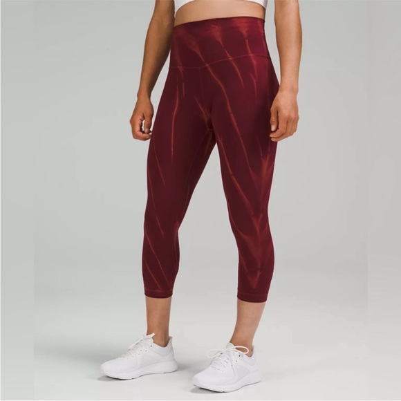 Lululemon Wunder Train HR Crop 23